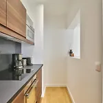 Urbanflat 69 - Authentic Parisian In The Center Of *